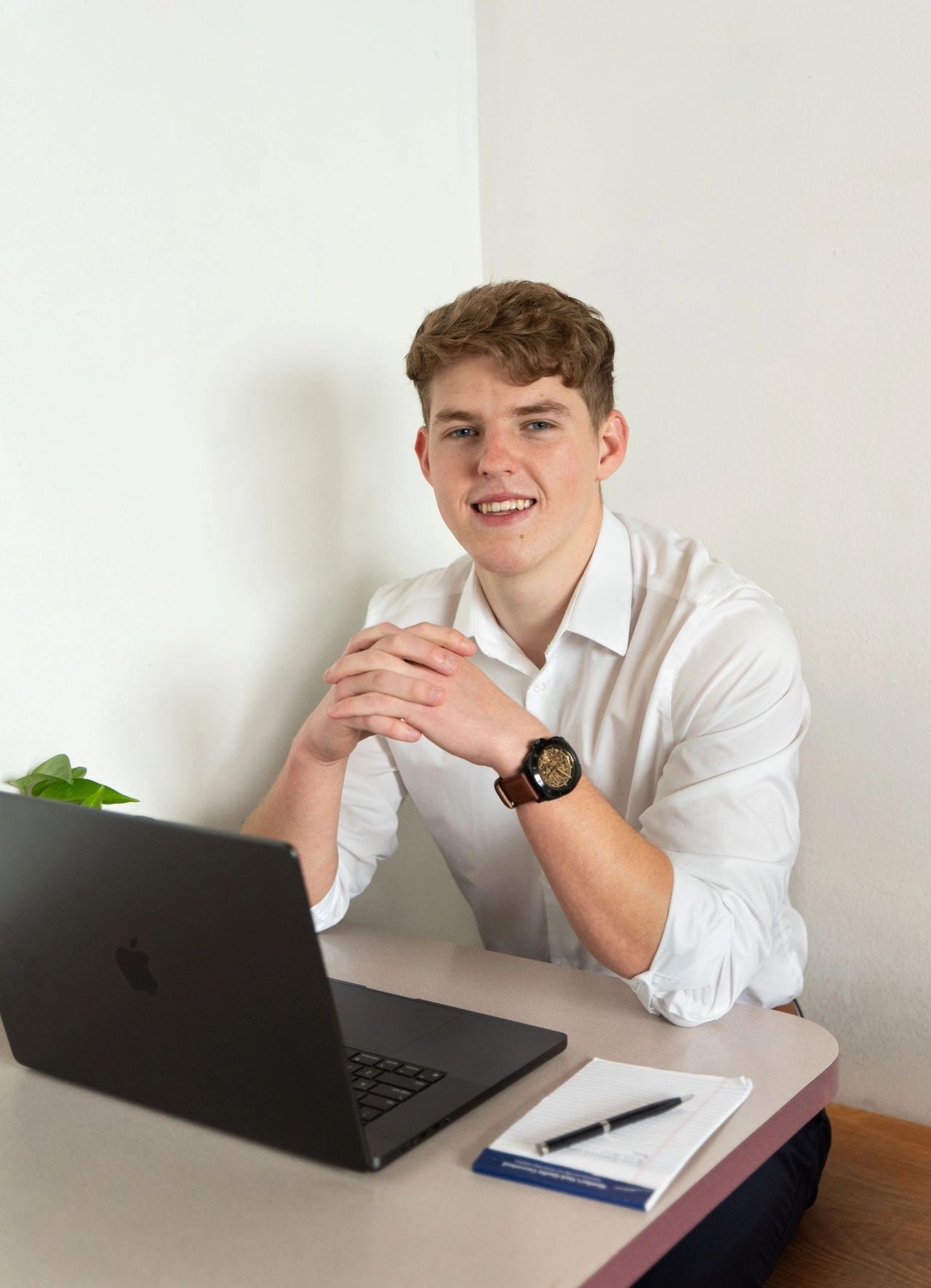 Lead generation specialist, Kian Arnold's headshot in Brooksville, Florida